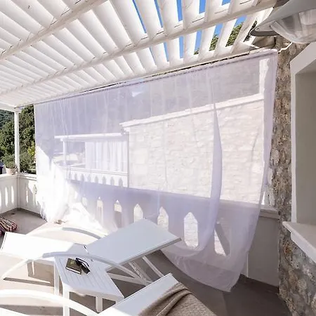 Anemolia Parga Hotel