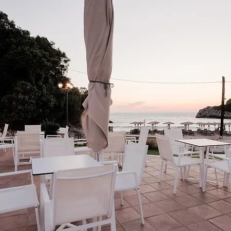 Anemolia Parga Hotel