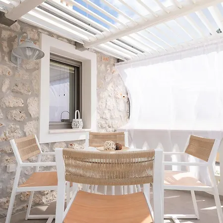 Anemolia Parga Otel